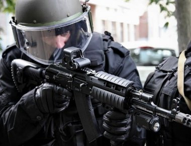 Nέο τρομοκρατικό κτύπημα στην Ρωσία: Ένοπλος ισλαμιστής άνοιξε πυρ εναντίον πρακτόρων της FSB - Tρεις νεκροί